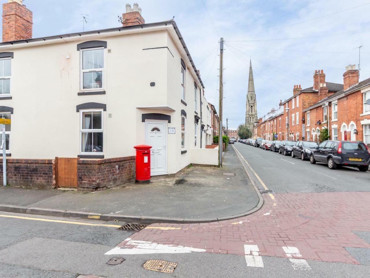 Northfield Street, Worcester City Centre - Guest Homes Exteriör bild